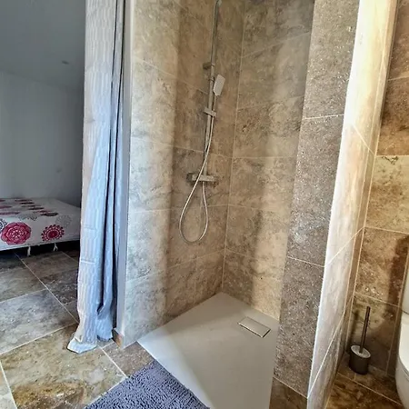 Plages Et Terres Bessan